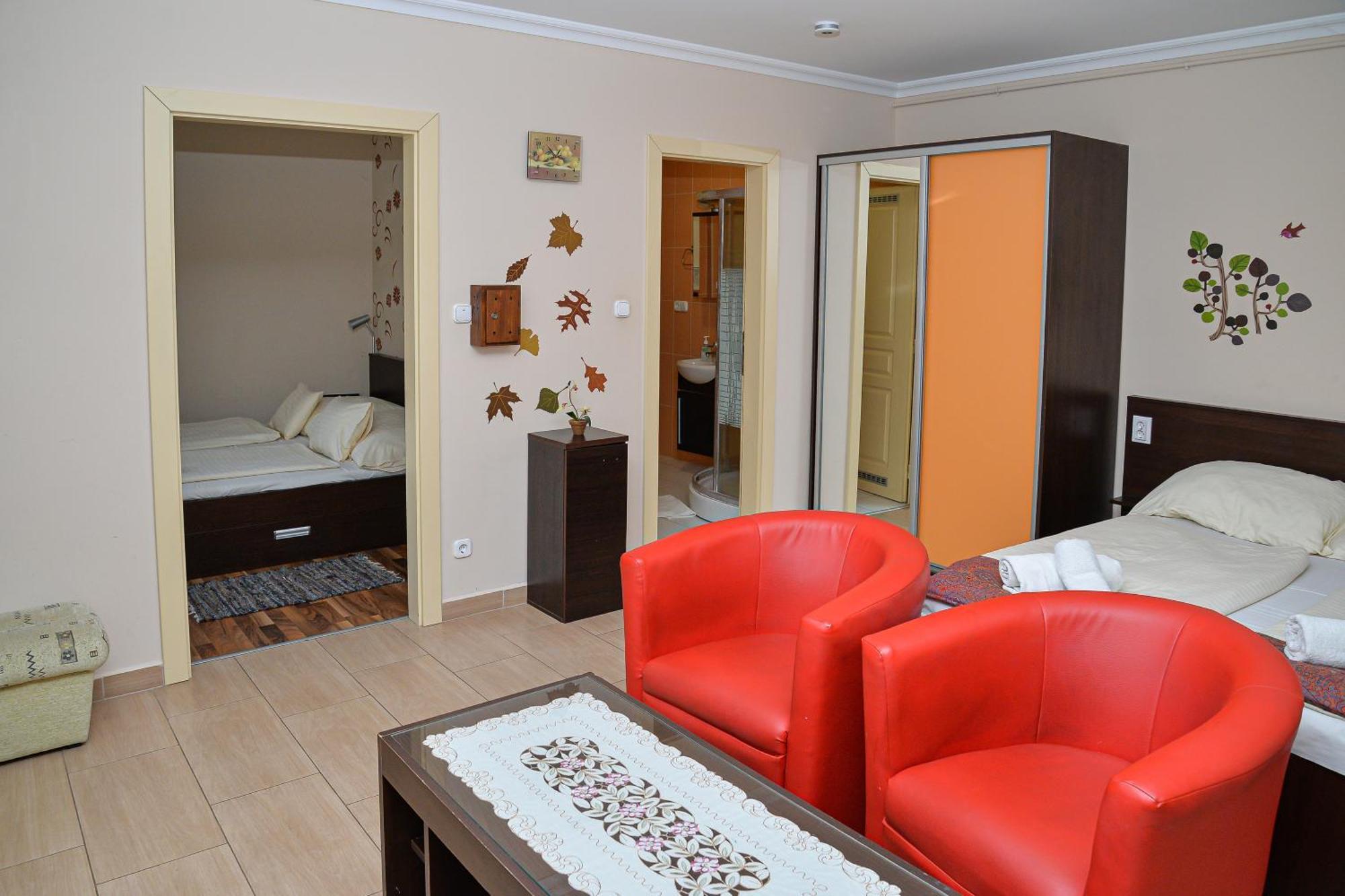 Bed and Breakfast Major Panzió és Étterem Hajdúszoboszló Esterno foto