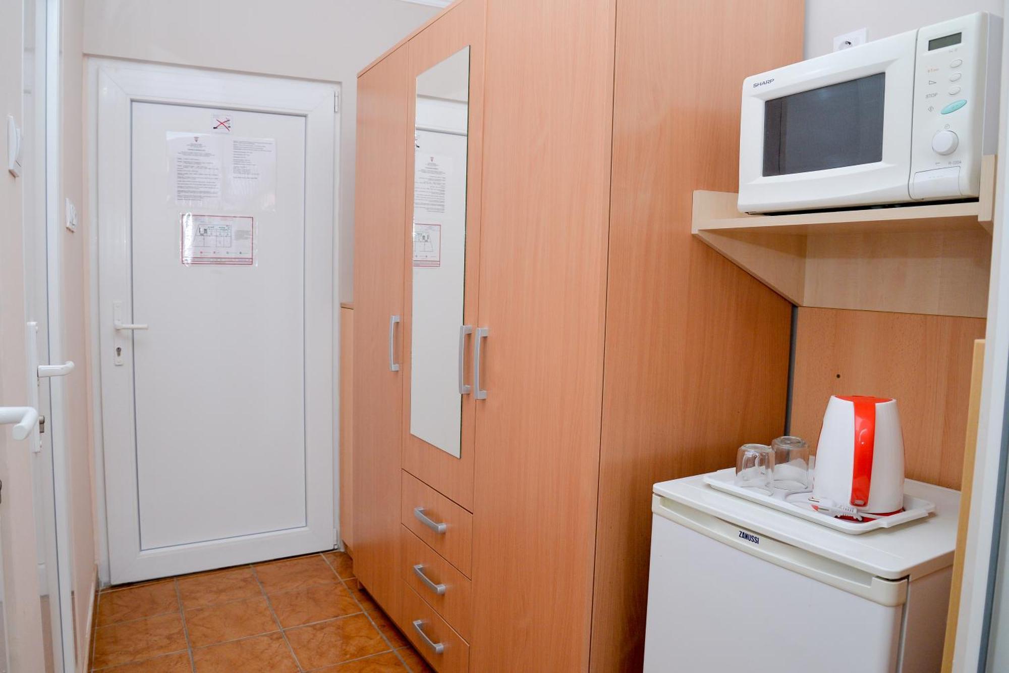 Bed and Breakfast Major Panzió és Étterem Hajdúszoboszló Esterno foto